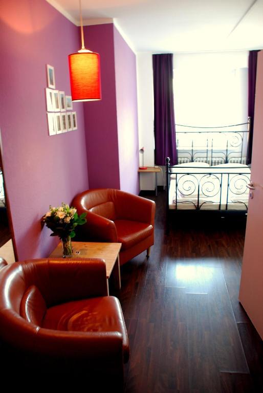 Double Room with Bathroom,79545606:JPEG